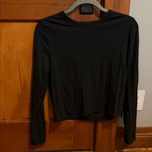 Lululemon black long sleeve